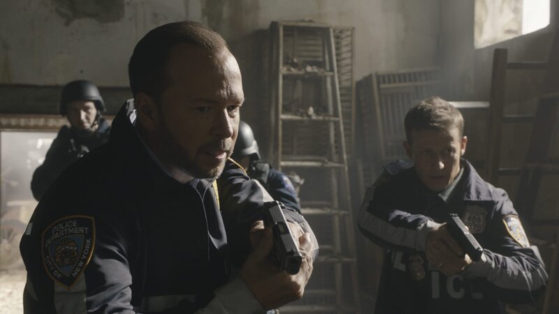 Danny Reagan (Donnie Wahlberg, l.); Jamie Reagan (Will Estes, r.) – Bild: CBS Broadcasting Inc. /​ John Paul Filo