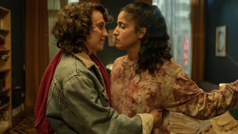 Isabel (Annick Durán Kandzior, l.) und Hanna (Banafshe Hourmazdi, r.) scheinen endlich angekommen zu sein. – Bild: ZDF und Marcus Glahn