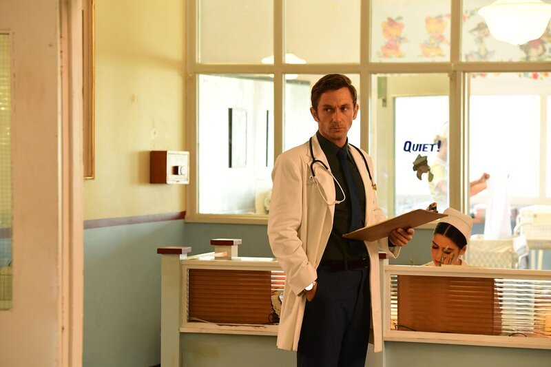 Dr. Andrew Patterson (Dan Hamill) – Bild: Tony Mott