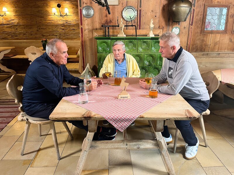  Fritz Melchert, Lucky Schmidtleitner, Michael Kögler. – Bild: ORF/​DEGN FILM