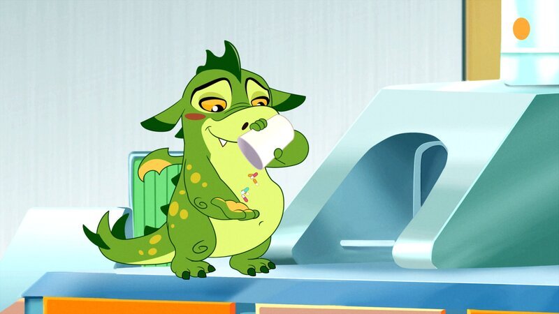 Hektor untersucht die Essenspillen von Aiko. – Bild: ORF 1