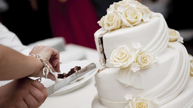 Wedding cake – Bild: Discovery Channel /​ pojoslaw /​ Getty Images/​iStockphoto /​ ThinkstockPhotos-458850013.