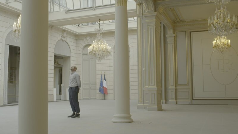 Der amerikanische Meistersommelier Carlton McCoy erhält eine Einladung in den Élysée-Palast. – Bild: ZDF and Cable News Network and Zero Point Zero