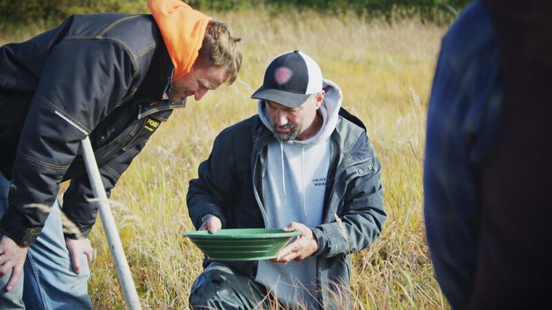 Dave Turin (m.) – Bild: Warner Bros. Discovery