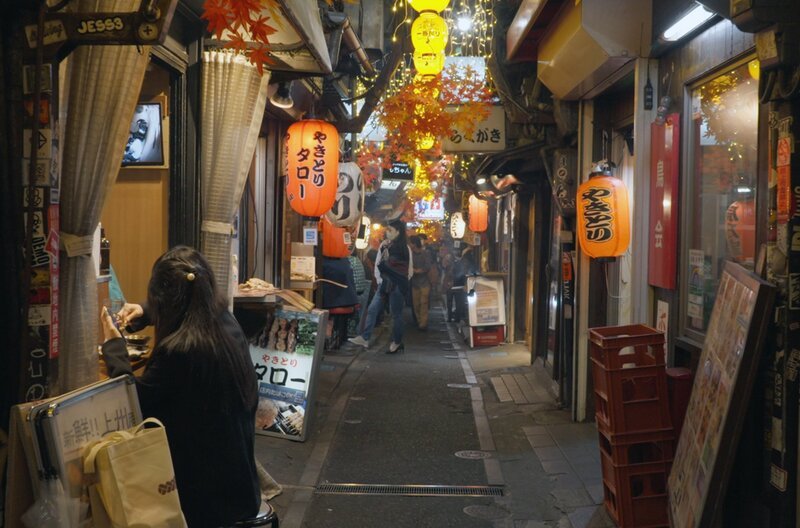 Über 20 Organisationen, die jeweils aus unzähligen Clans und Gruppierungen bestehen, haben ganz Japan unter sich aufgeteilt. – Bild: Imagissime