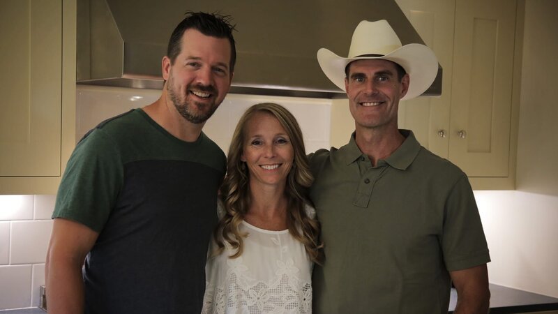 Brett Waterman (r.) – Bild: Warner Bros. Discovery