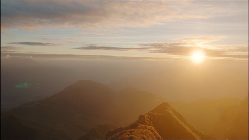 Sonnenaufgang Kellerjoch. – Bild: ORF /​ IPFILM