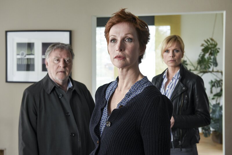 (v.l.n.r.) Hajo Trautzschke (Andreas Schmidt-Schaller); Angela Hoffmann (Fanny Stavjanik); Ina Zimmermann (Melanie Marschke) – Bild: ZDF Lizenzbild frei