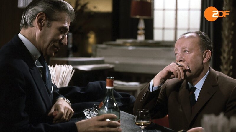 l-r: Mirco Brandic (Lukas Ammann), Kommissar Keller (Erik Ode) – Bild: Heimatkanal