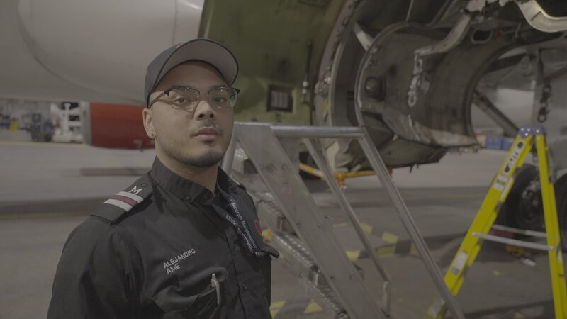 Alejandro Delapenha, Flugzeugwartungsingenieur bei Air Canada. (Arrow International Media Ltd & Cantina Media) – Bild: Arrow International Media Ltd & Cantina Media