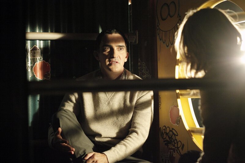 Leo (Patrick Fischler) ist Augenzeuge in einem Mordfall, was ihn in große Gefahr bringt … – Bild: American Broadcasting Companies, Inc.