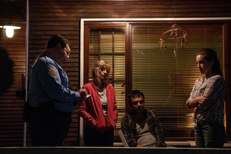 Tammy and Jerry. He closes his book and walks off. – Bild: Discovery Communications