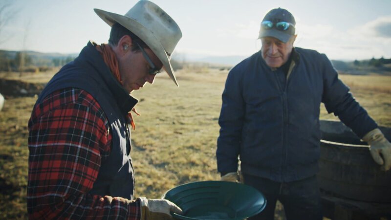 Rob Towner (r.) – Bild: Warner Bros. Discovery