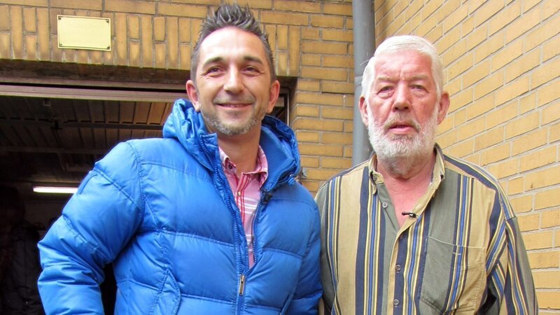 Trödelexperte Mauro Corradino mit Jürgen – Bild: RTL II