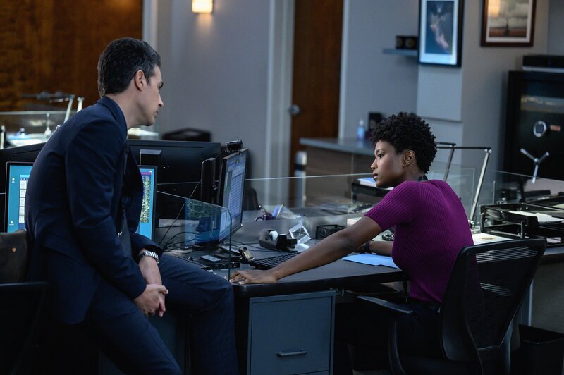 Special Agent Stuart Scola (John Boyd, l.); Special Agent Tiffany Wallace (Katherine Renee Turner, r.) – Bild: David M. Russell