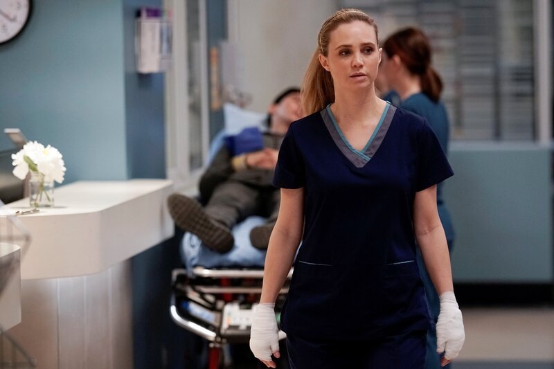 Dr. Morgan Reznick (Fiona Gubelmann) – Bild: Liane Hentscher /​ Sony /​ American Broadcasting Companies, Inc.