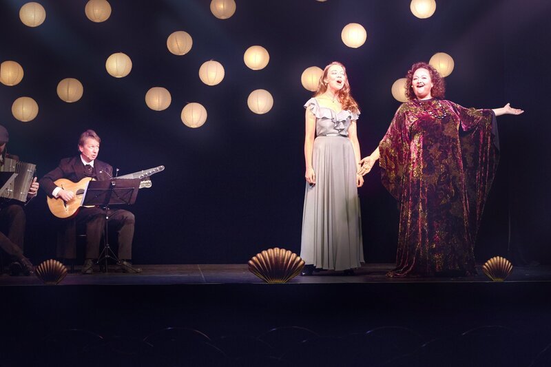 v.li.: Peter Havlicek, Marlene Janschütz, Tini Kainrath. – Bild: Remassuri /​ ORF /​ Stefan Liewehr