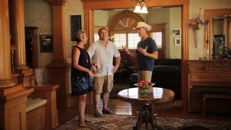 Brett Waterman (r.) – Bild: Warner Bros. Discovery