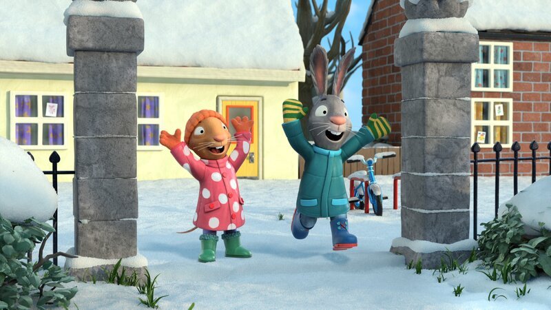 Es hat geschneit! Pip und Posy freuen sich. – Bild: Magic Light Pictures /​ ZDF