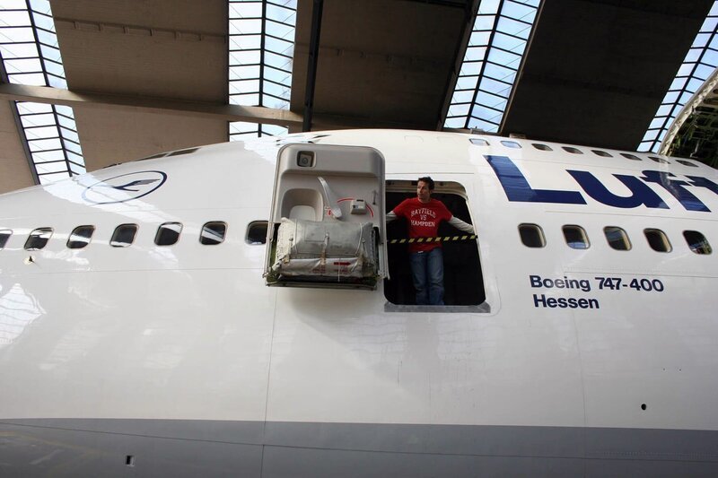 Willi in der Lufthansa Werft Frankfurt. – Bild: BR/​megaherz