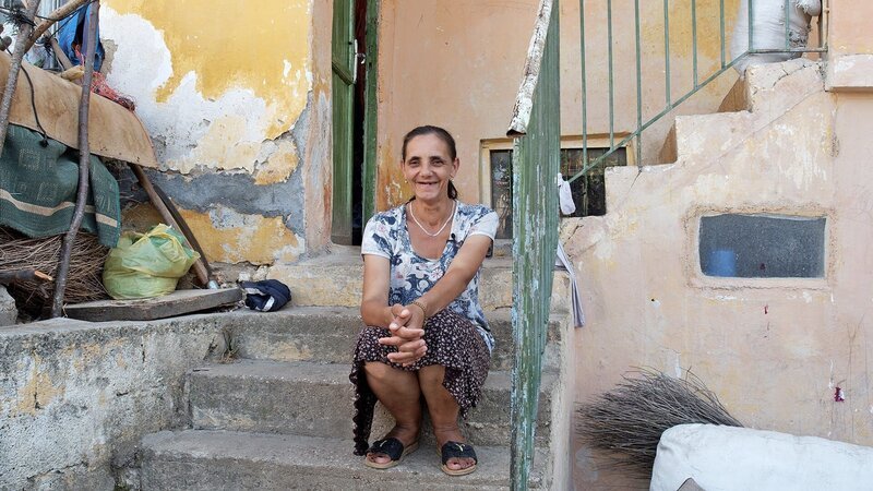 Drita aus Pogradec, Albanien  Verwendung nur in Verbindung mit Programmkommunikation. Jede andere Nutzung ist untersagt.; Drita aus Pogradec, Albanien  Verwendung nur in Verbindung mit Programmkommunikation. Jede andere Nutzung ist untersagt. – Bild: Bibel TV