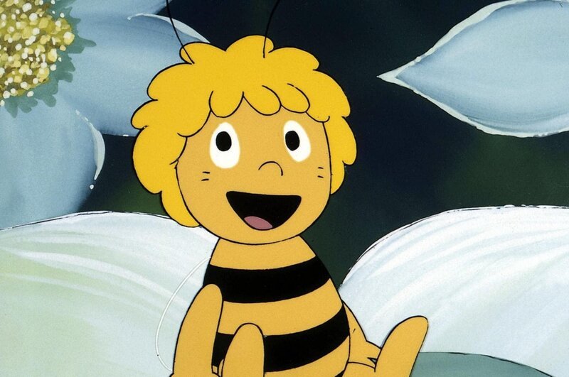 Maja wartet auf Willi. – Bild: ORF/​Apollo