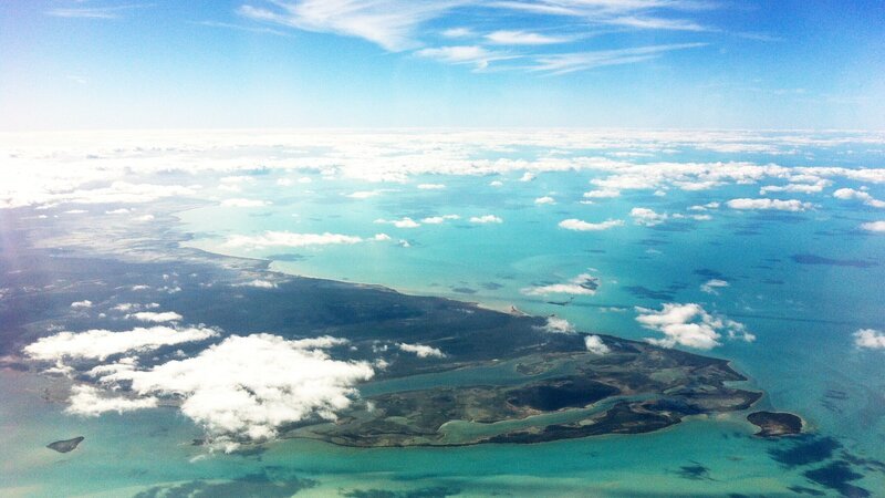 Luftaufnahme des Bermuda-Dreiecks gegen den Himmel – Bild: James Gass /​ EyeEm /​ Getty Images/​EyeEm /​ EyeEm GettyImages-676897583