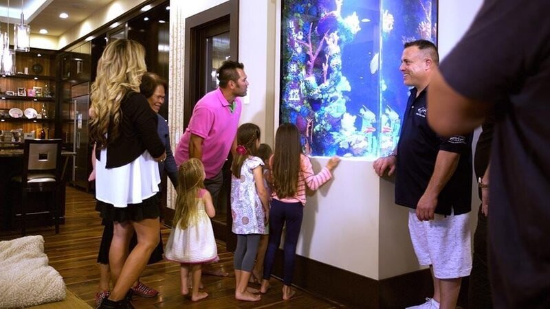 Johnny Damon with his family and Wayde – Bild: AnimalPlanet