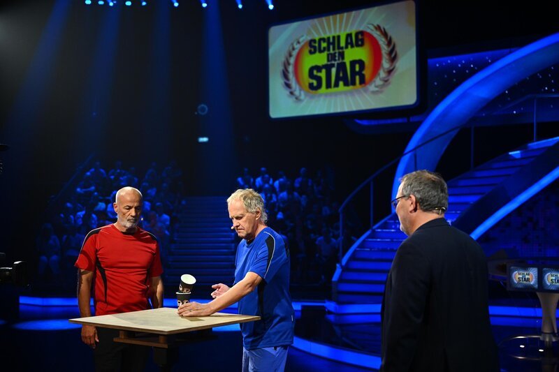 (v.l.n.r.) Heiner Lauterbach; Uwe Ochsenknecht; Elton – Bild: ProSieben /​ Willi Weber