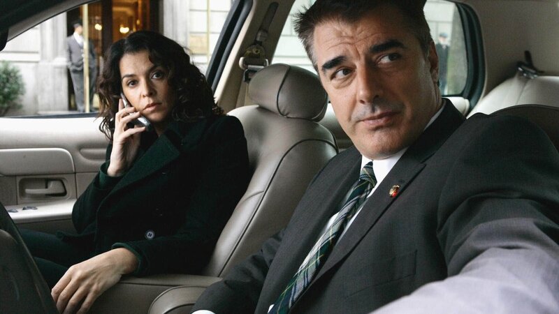 Das Opfer ist an einer Überdosis Morphium gestorben. Barek und Logan vermuten, dass es Mord war. – Bild: MG RTL D