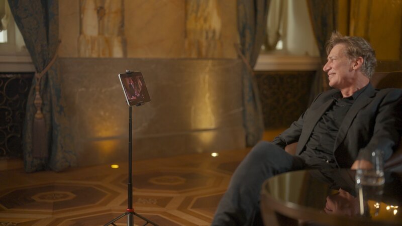 Tobias Moretti beim Interview   – Bild: Servus TV /​ Philipp Schwinger