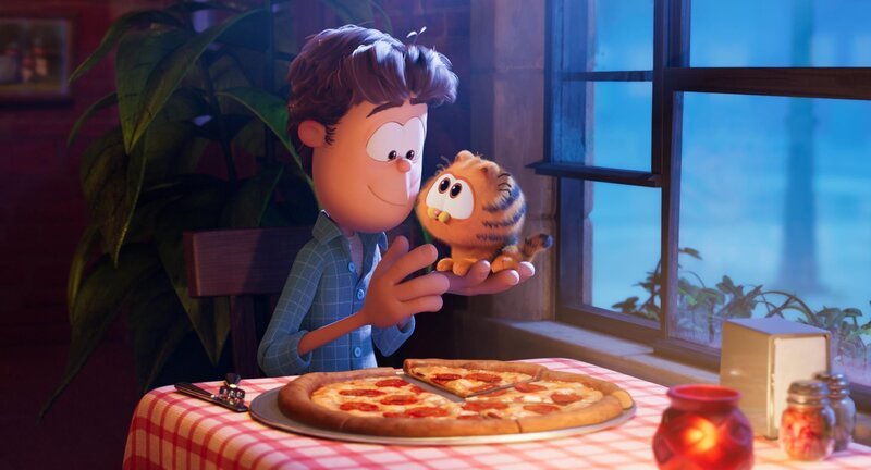John (voiced by Nicholas Hoult) with baby Garfield. – Bild: Project G Productions, LLC. All Rights Reserved. Lizenzbild frei