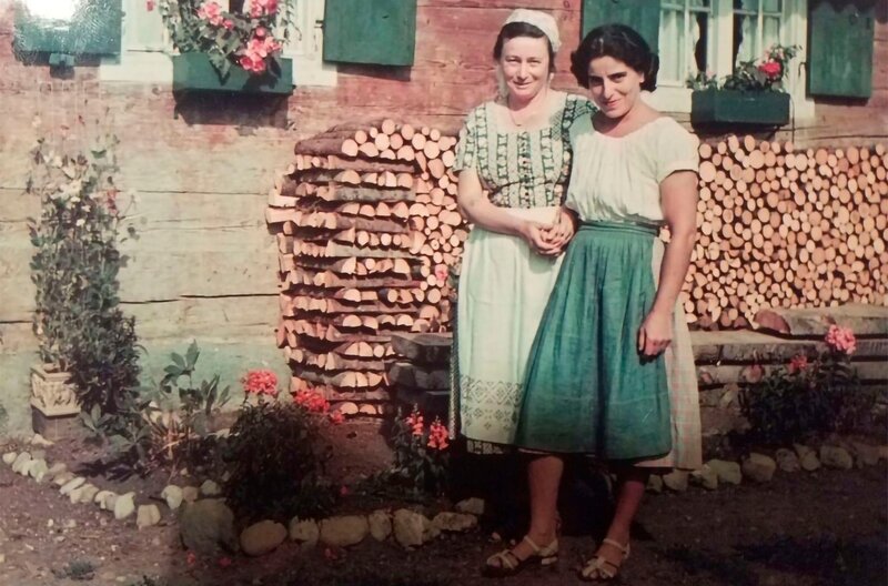 Kitty Neustätter (rechts) und ihre Freundin Friedel Lahs. – Bild: BR/​Stadtarchiv München