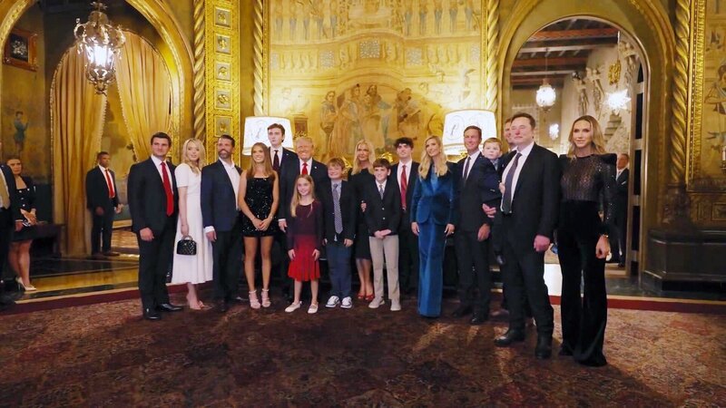 Durch Donald Trumps Wahlsieg kam ein ganzer Familienclan an die Macht. Kinder, Schwiegerkinder und Enkel bekamen offizielle und inoffizielle Jobs. – Bild: ORF