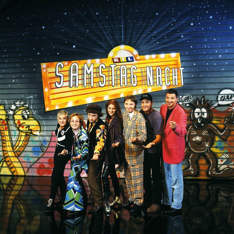 v.li. Tanja Schumann, Wigald Boning, Thomas Krappweis, Esther Schweins, Olli Dittrich, Mirco Nontschew und Stefan Jürgens. – Bild: RTLplus