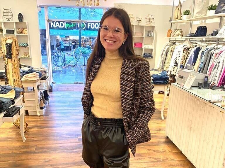 Kandidatin Alexia – Bild: RTL /​ Constantin Ent. /​ Tag 1: Alexia, Hamburg