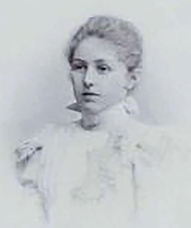 Porträtaufnahme von Ellen Funke. – Bild: BR