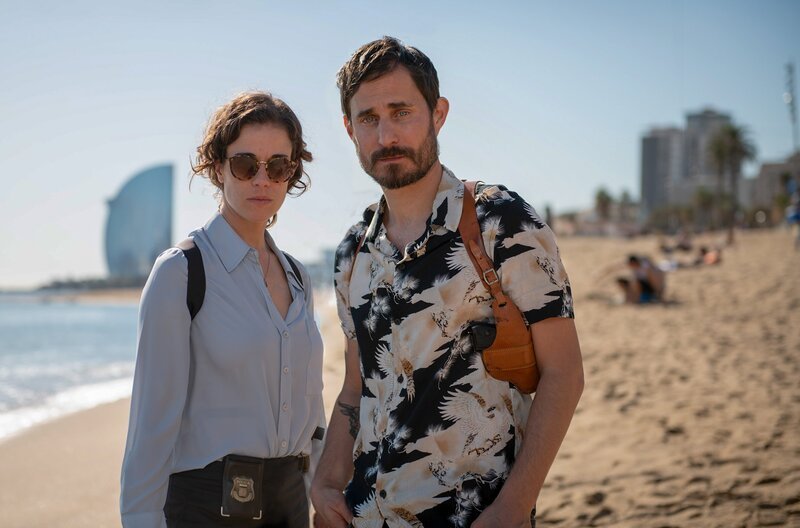 Ein neuer Fall für das Ermittlerduo Xavi Bonet (Clemens Schick) und Fina Valent (Anne Schäfer). – Bild: ORF/​Degeto/​Diaz Wichmann