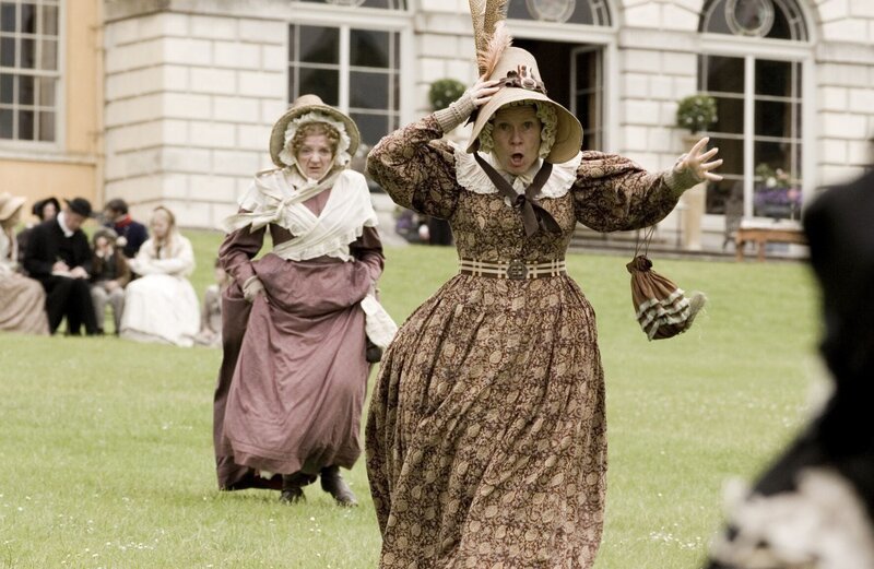 Julia McKenzie as Mrs Forrester, Imelda Staunton as Miss Pole. – Bild: Sony Channel
