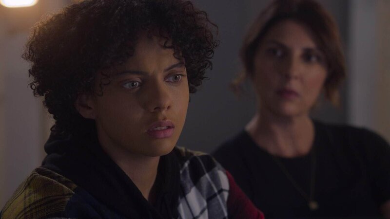 Breanna Casey (Aleyse Shannon, l.) und Sophie Devereaux (Gina Bellman) – Bild: RTL/​ (c) Alfonso Bresciani – IMDb TV.txt