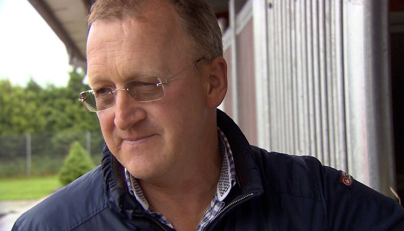 Guido Klatte, der „Pferdeverschicker“ stammt aus einer Familie mit über 100 Jahren Erfahrung in der Pferdezucht. – Bild: NDR/​TV Plus GmbH/​Mike Rieth
