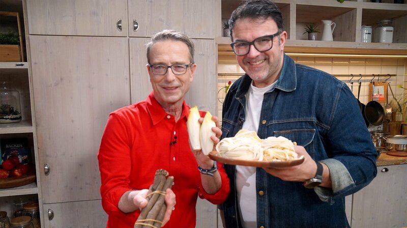 Dr. Matthias Riedl (li.) und Tarik Rose. – Bild: NDR/​dmfilm/​Florian Kruck