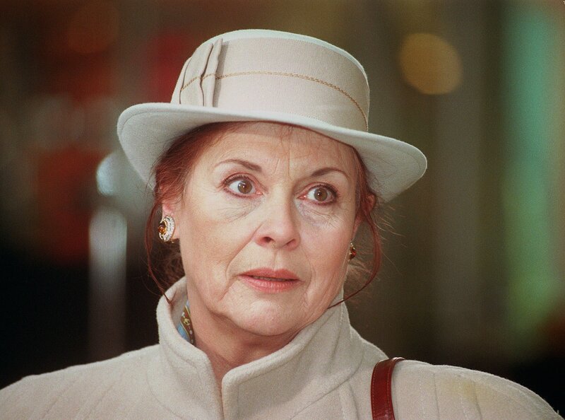 MDR Fernsehen IN ALLER FREUNDSCHAFT FOLGE 29, „Schatten der Vergangenheit“, am Dienstag (21.02.12) um 12:30 Uhr. Charlotte Gauss (Ursula Karusseit). – Bild: MDR/​Laue