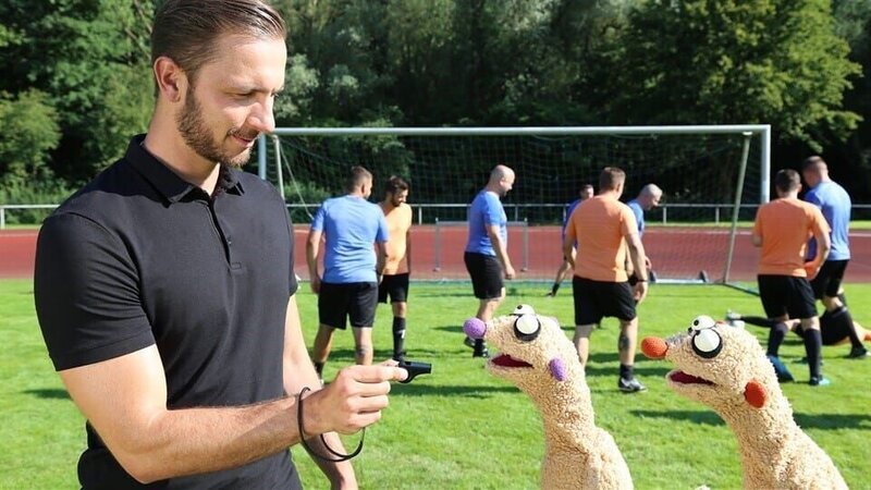 Der Vampir mit der Zahnlücke 1 – Bild: rbb/​bigSmile