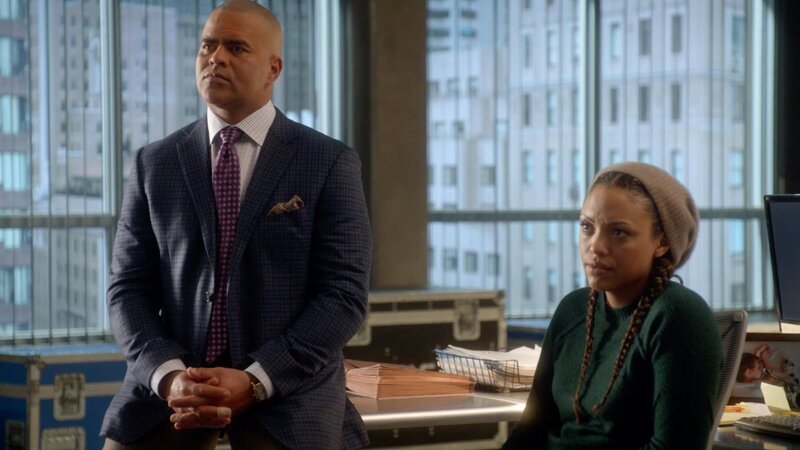 Chunk Palmer (Chris Jackson, l.); Danny James (Jaime Lee Kirchner, r.) – Bild: CBS Broadcasting, Inc.