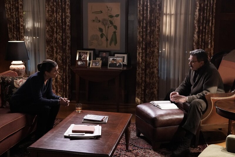 Erin Reagan (Bridget Moynahan, l.); Frank Reagan (Tom Selleck, r.) – Bild: CBS Broadcasting Inc.