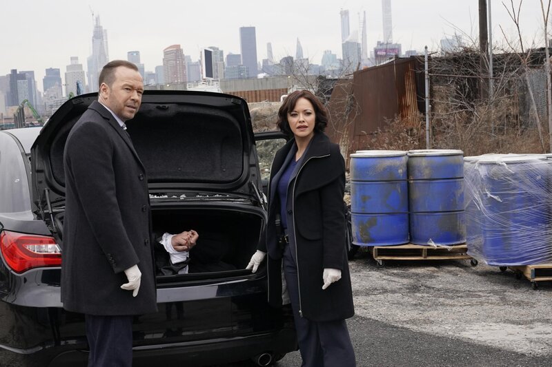 Danny Reagan (Donnie Wahlberg, l.); Det. Maria Baez (Marisa Ramirez, r.) – Bild: CBS Broadcasting Inc. /​ John Paul Filo