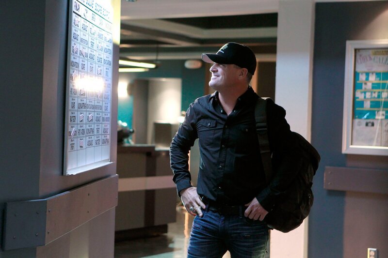 Nick Stokes (George Eads) trifft eine Entscheidung, die das gesamte Team beeinflussen wird … – Bild: RTL Crime /​ CBS