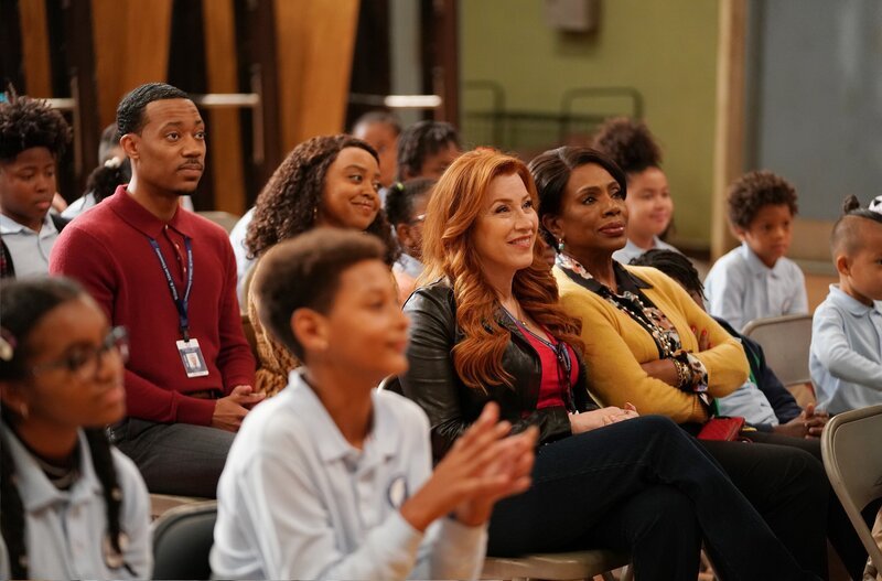 v.li.: Gregory Eddie (Tyler James Williams), Janine Teagues (Quinta Brunson), Melissa Schemmenti (Lisa Ann Walter), Barbara Howard (Sheryl Lee Ralph) – Bild: Gilles Mingasson /​ ABC