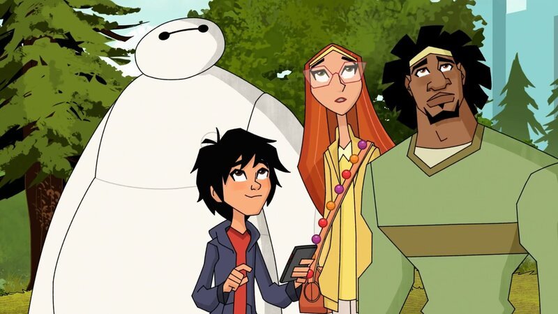 (L-R): Baymax, Hiro Hamada, „Honey Lemon“, „Wasabi“ – Bild: Disney